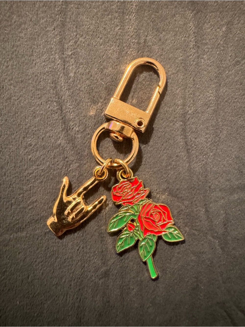 Bandolier Gold-Tone Rose & Hand Charm Keyring - Red/Green
